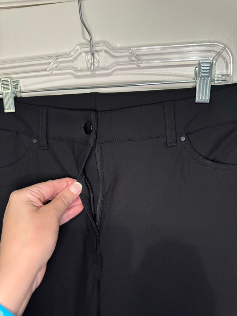 Lululemon City Sleek 5 Pocket Wide-Leg High Rise 7/8 Length Pant in Black - Picture 4 of 12